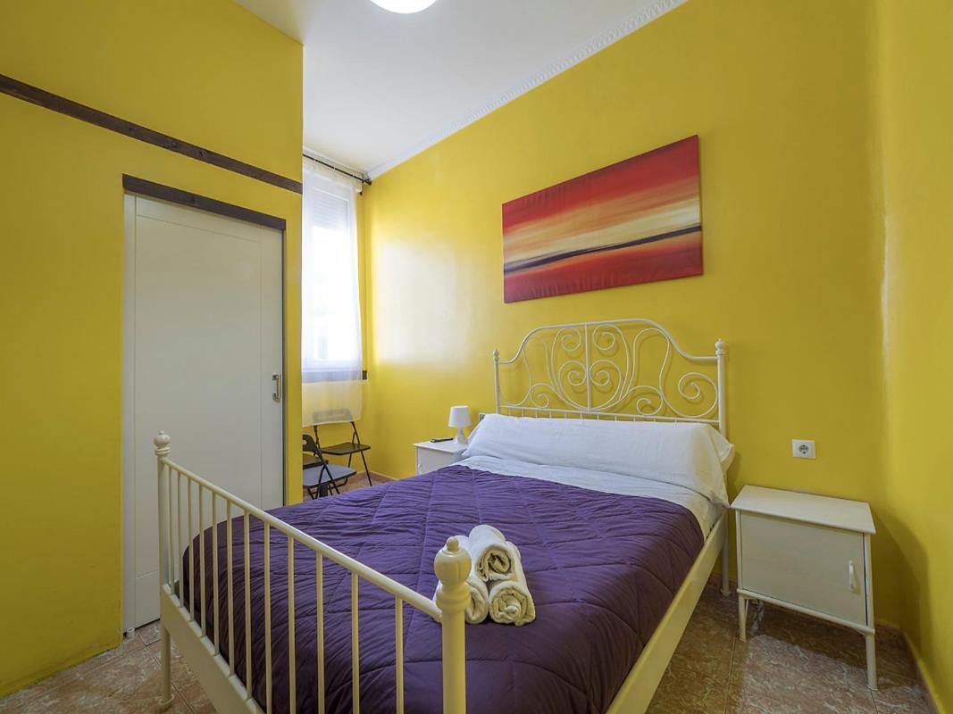 Pension Apolo XI Madrid Ngoại thất bức ảnh