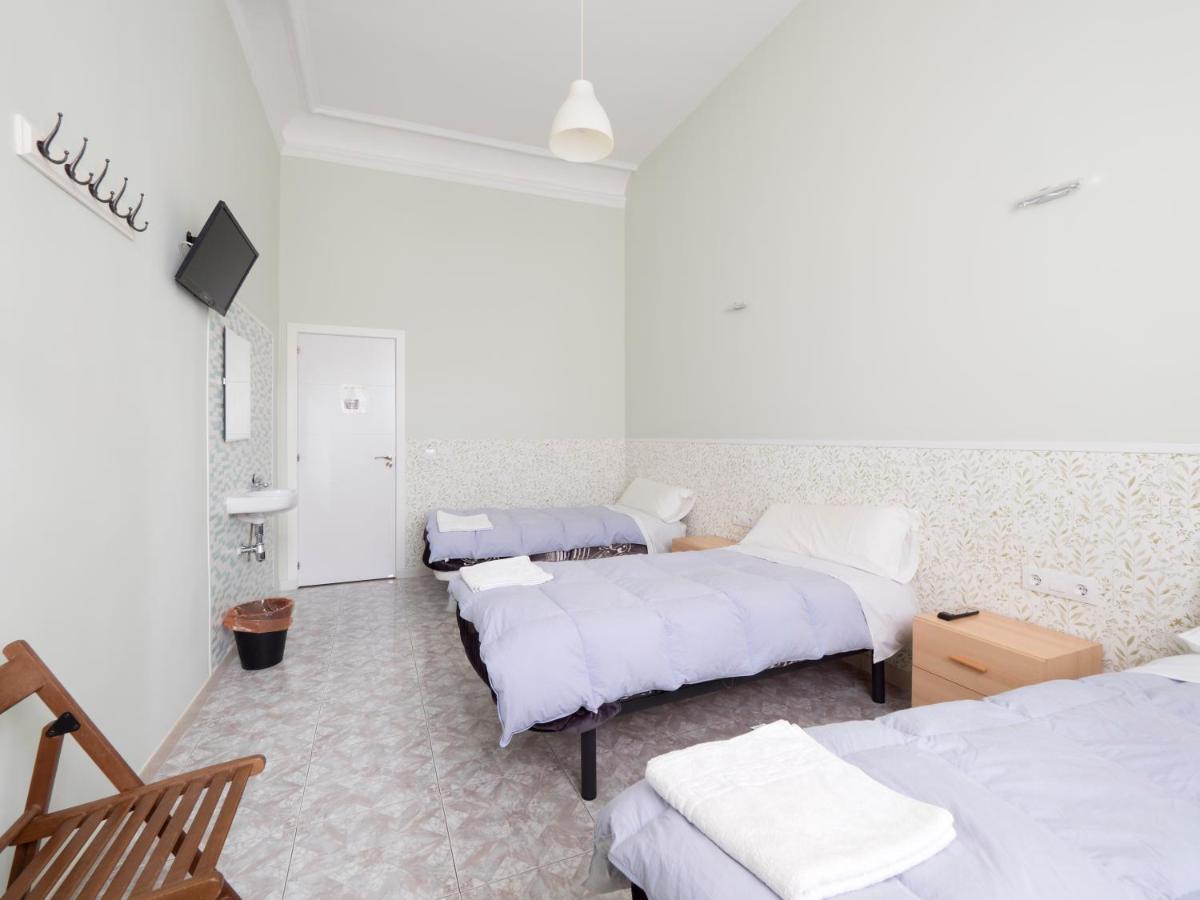 Pension Apolo XI Madrid Ngoại thất bức ảnh