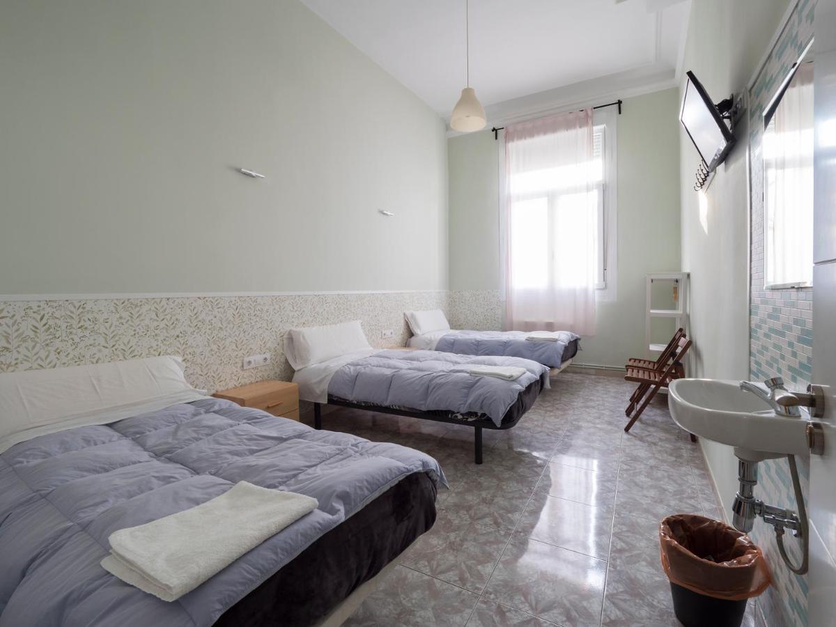 Pension Apolo XI Madrid Ngoại thất bức ảnh